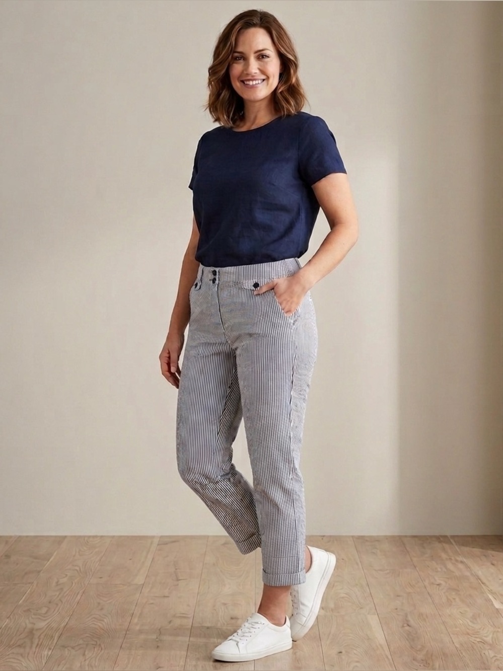 Jones New York Navy and White Striped Pants